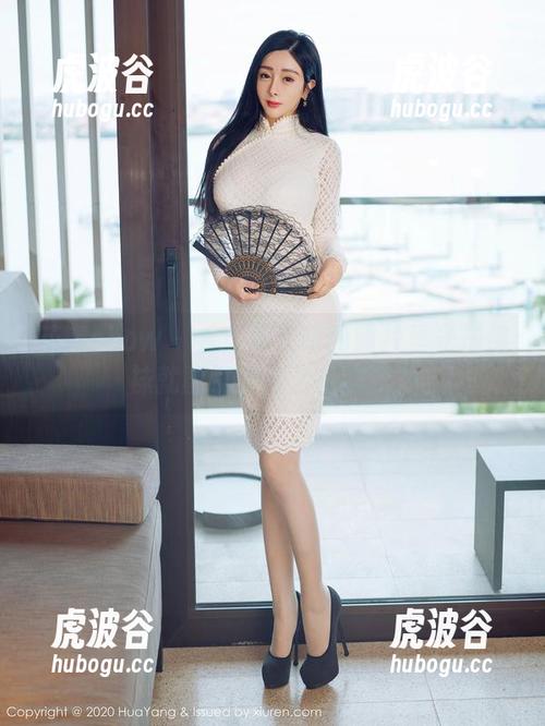 花漾show-周大萌 花漾show - 看!周大萌的照片里光是棉袜就能引发这么多脑洞?