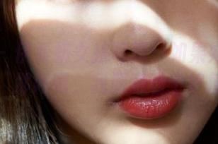 蜜桃社 - 伊素妍女孩写真：如果她是一只猫咪，那好吧，我愿意当个铲屎官！