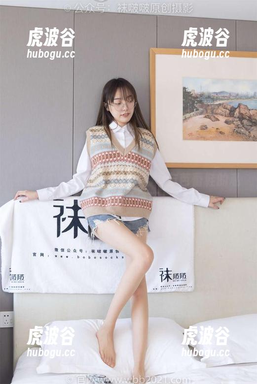 袜啵啵-小甜豆 袜啵啵 - 小甜豆小小的脚丫与芭蕾鞋的私拍合集,走路带风还是费力?