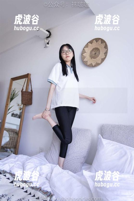 袜啵啵-苏苏 袜啵啵 - 从未见过如此白的白——苏苏的合集在此,真想在雪堆里拿她当目标!