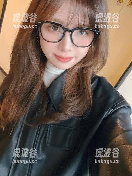 闪月半 梦梦兔,这个套图的名儿听着都有压迫感,闪月半快说她不会咬!
