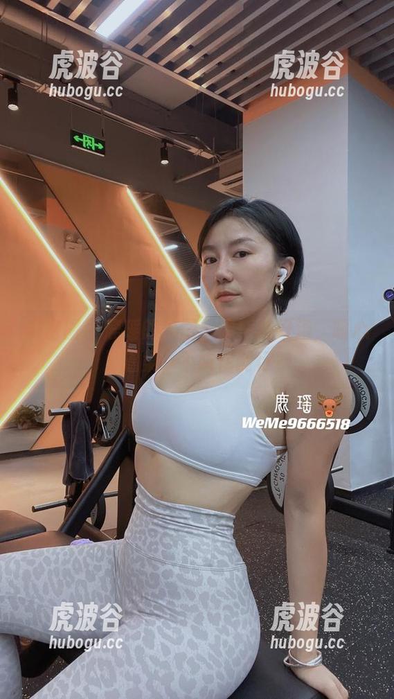 鹿瑶 微密圈 - 鹿瑶的美图,像一碗好汤,暖心又温柔,不哄你能行?